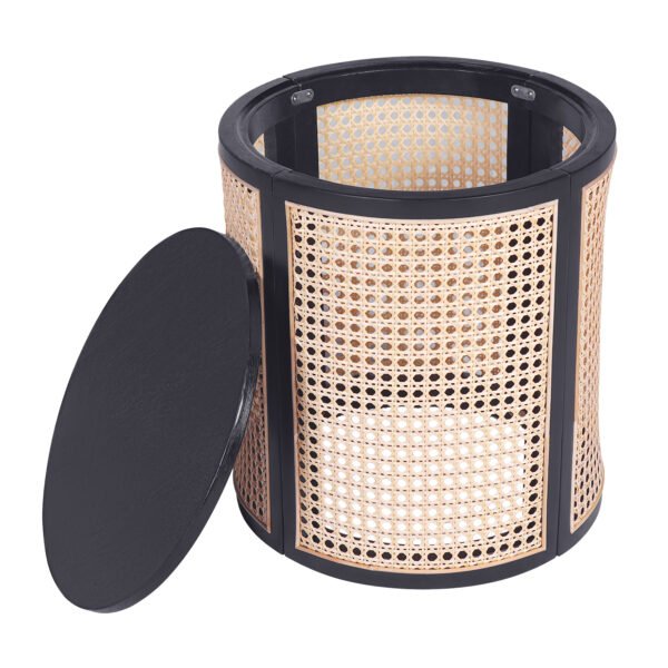 2c367882-08da-4bf0-9fce-893f7ada9de8.jpg 15.70 Round End Table