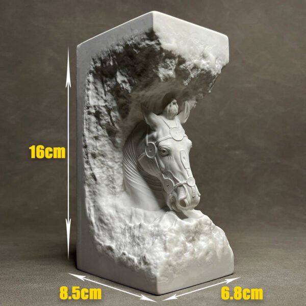 341654c4-8264-43be-9cdc-e8310f315507.jpg Modern Minimalist Horse-head Sculpture For Home Decor