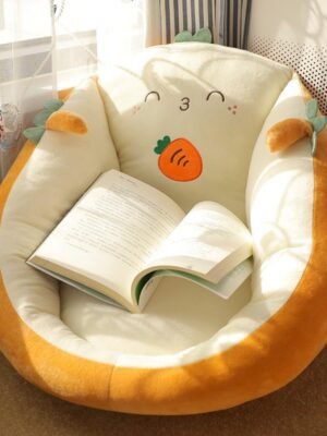 35f1e2e3-a43a-4984-9078-aa0f18d53204.jpg The Ground Stool Tatami Futon
