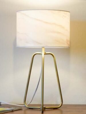 New Design Small Modern Stylish Desk Lamp